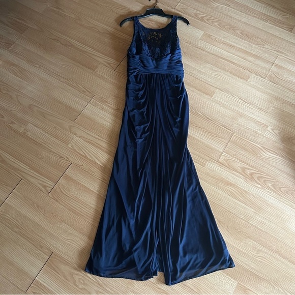 David’s Bridal Navy Lace Maxi Bridesmaid Dress Size 8 - Picture 1 of 12